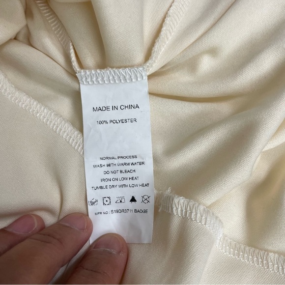 SIMPLEE LACE PLEATED
RUFFLE DRESS SIZE LARGE - Picture 9 of 11